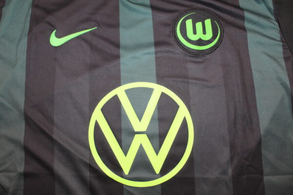 VfL Wolfsburg Visitante / Fan version - Imagen 2