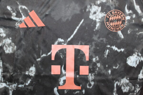 FC Bayern München Visitante / Fan version - Imagen 2