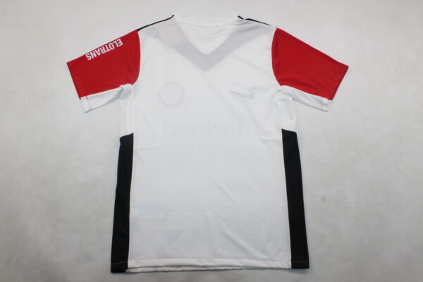 Eintracht Frankfurt Local / Fan version - Imagen 3