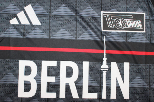 1. FC Union Berlin Visitante / Fan version - Imagen 4
