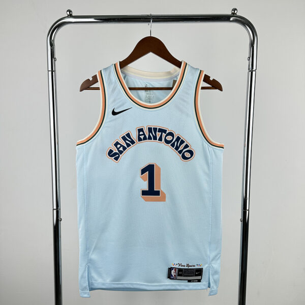 San Antonio Spurs Local / Wembanyama / Fan version