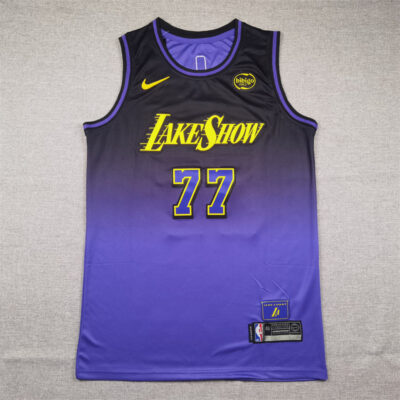 Los Angeles Lakers Purpura oscuro / Doncic / Player version