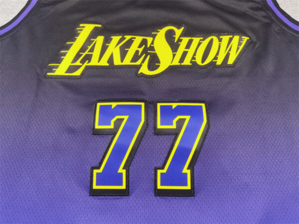 Los Angeles Lakers Purpura oscuro / Doncic / Player version - Imagen 4