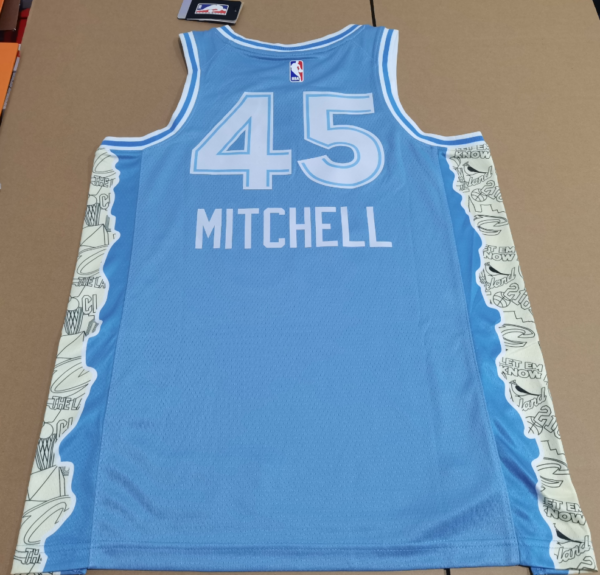 Cleveland Cavaliers Local / Mitchell / Fan version - Imagen 3