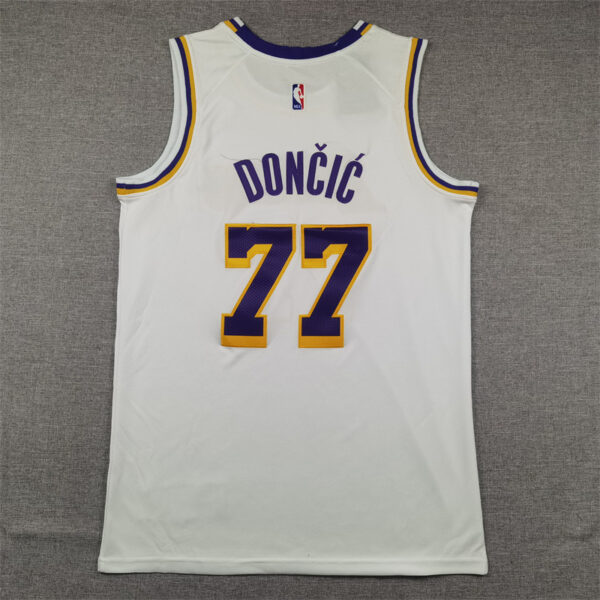 Los Angeles Lakers Blanca / Doncic / Player version - Imagen 4