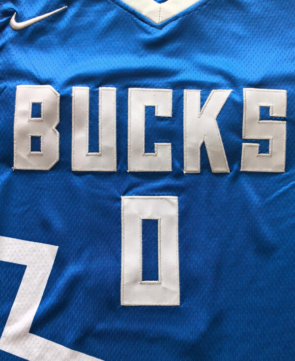 Milwaukee Bucks Local / Lillard / Player version - Imagen 3