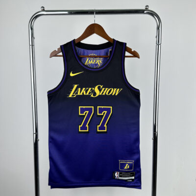 Los Angeles Lakers Purpura oscuro / Doncic / Fan version