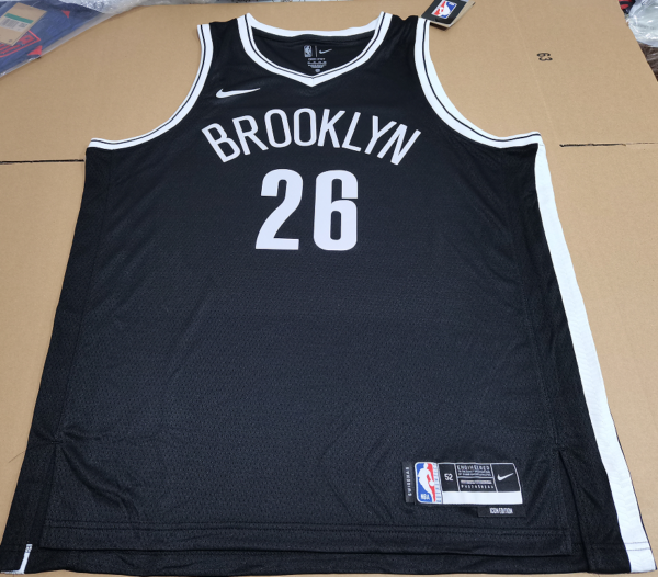 Brooklyn Nets Local / Dinwiddie / Fan version
