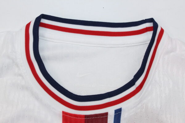 Inglaterra Blanca / Player version - Imagen 4