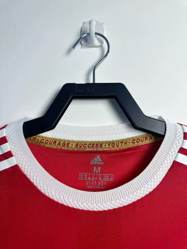 Manchester United Fc Local / Player version / Retro 21-22 - Imagen 2