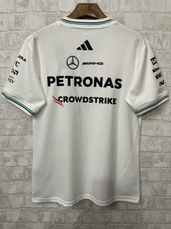 Mercedes Benz Camiseta Blanca Rayas - Imagen 3