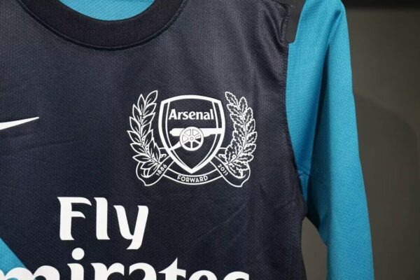 Arsenal Fc Visitante / Fan version / Manga Larga / Retro 11-12 - Imagen 3
