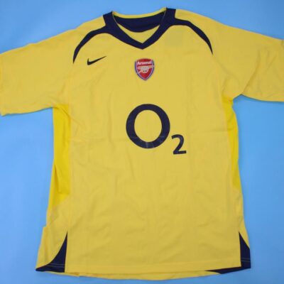Arsenal Fc Visitante / Fan version / Retro 05-06