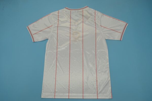 Aston Villa FC Visitante / Fan version / Final European Cup / Retro 82-83 - Imagen 4