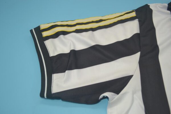 Newcastle United FC Local / Fan version / Retro 97-99 - Imagen 3