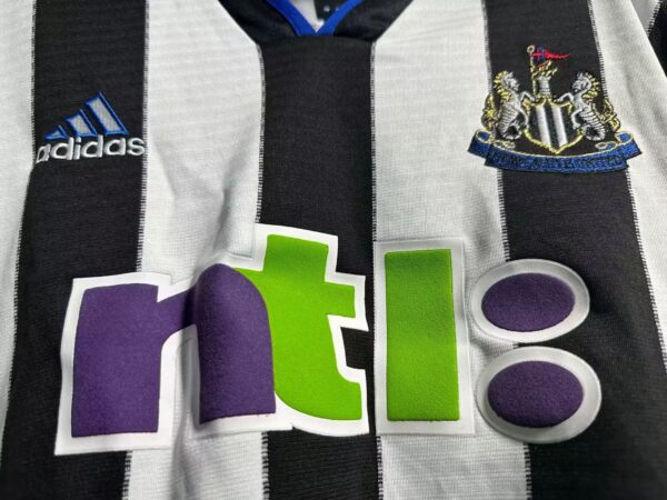 Newcastle United FC Local / Fan version / Manga Larga / Retro 00-01 - Imagen 2