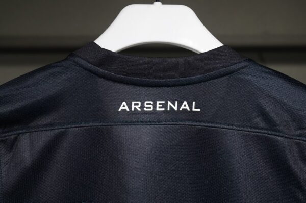Arsenal Fc Visitante / Fan version / Manga Larga / Retro 11-12 - Imagen 4