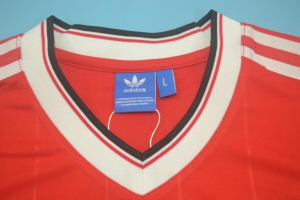 Machester United Fc Local / Fan version / Retro 82-84 - Imagen 4