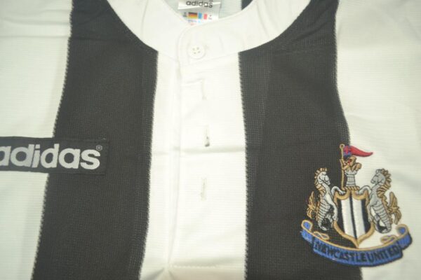 Newcastle United FC Local / Fan version / Retro 95-97 - Imagen 4