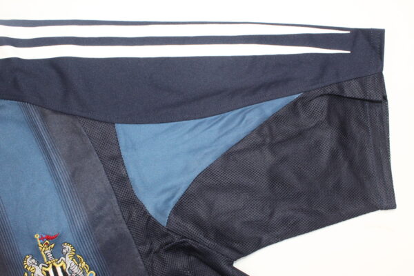 Newcastle United FC Visitante / Fan version / Retro 04-05 - Imagen 3