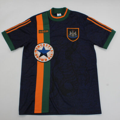 Newcastle United FC Visitante / Fan version / Retro 97-98