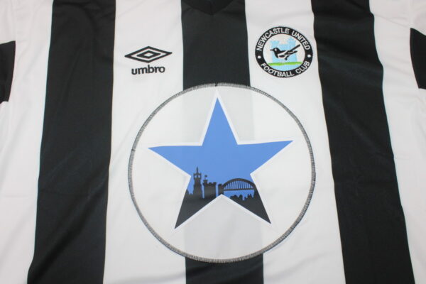Newcastle United FC Local / Fan version / Retro 80-82 - Imagen 2