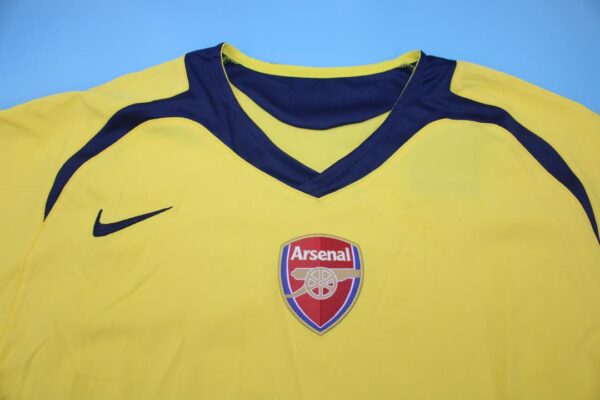 Arsenal Fc Visitante / Fan version / Retro 05-06 - Imagen 3