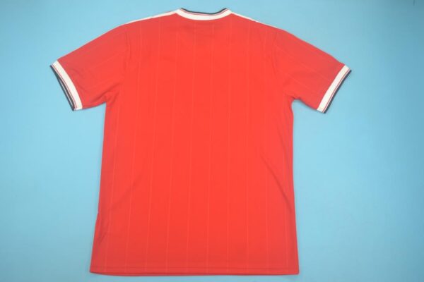 Machester United Fc Local / Fan version / Retro 82-84 - Imagen 3