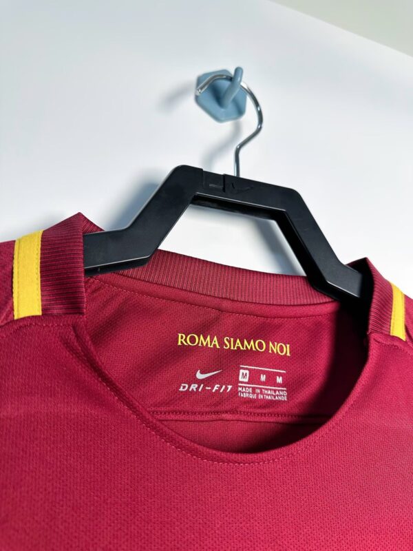 AS Roma FC Local / Fan version / Manga Larga / Retro 17-18 - Imagen 3
