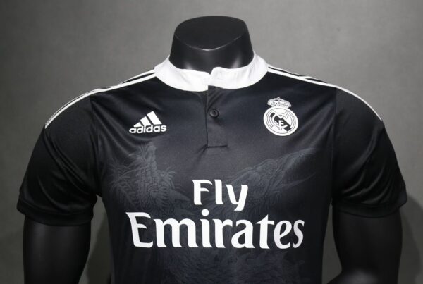 Real Madrid Tercera equipacion / Player version / Retro 14-15 - Imagen 2
