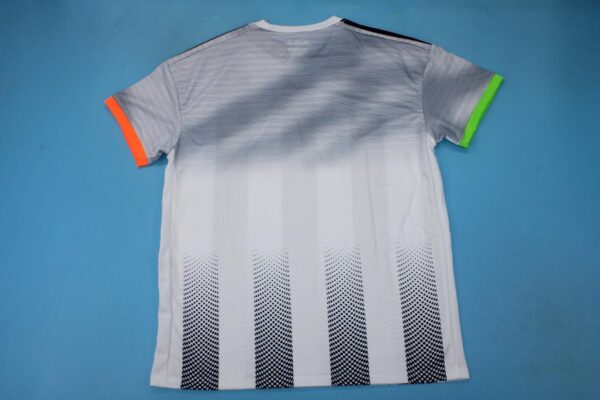 Juventus FC Cuarta equipacion / Fan version / Retro 19-20 - Imagen 3