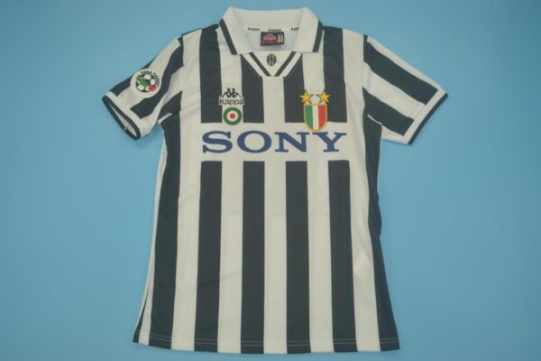 Juventus FC Local / Fan version / Retro 95-96