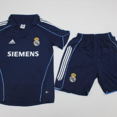 Real Madrid Tercera equipacion / Kid version / Fan version / Retro 05-06