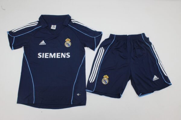 Real Madrid Tercera equipacion / Kid version / Fan version / Retro 05-06
