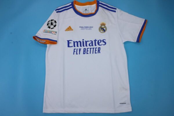 Real Madrid Local / Fan version / Final Ucl / Retro 21-22