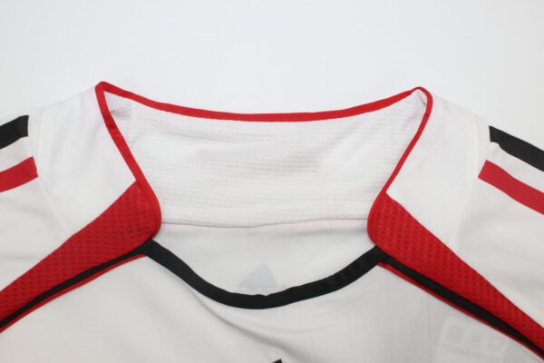 AC Milan Visitante / Player version / Retro 06-07 - Imagen 4