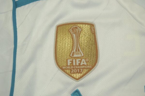 Real Madrid Local / Fan version / Final Ucl / Retro 17-18 - Imagen 4