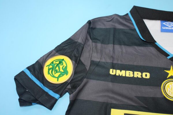 FC Internazionale Milano Tercera equipacion / Fan version / Final UEL /Retro 97-98 - Imagen 3