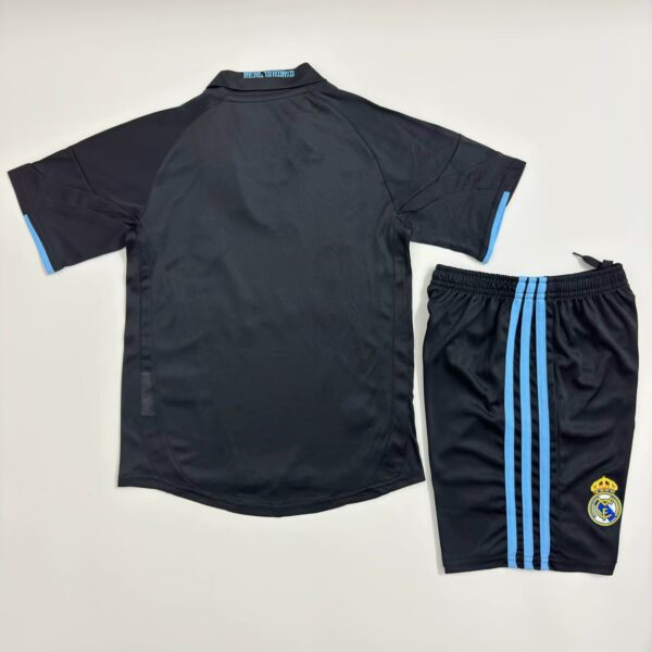 Real Madrid Visitante / Kid version / Fan version / Retro 09-10 - Imagen 2
