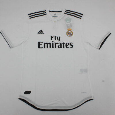 Real Madrid Local / Player version / Retro 18-19