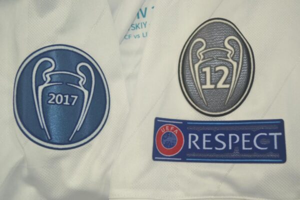 Real Madrid Local / Fan version / Final Ucl / Retro 17-18 - Imagen 3