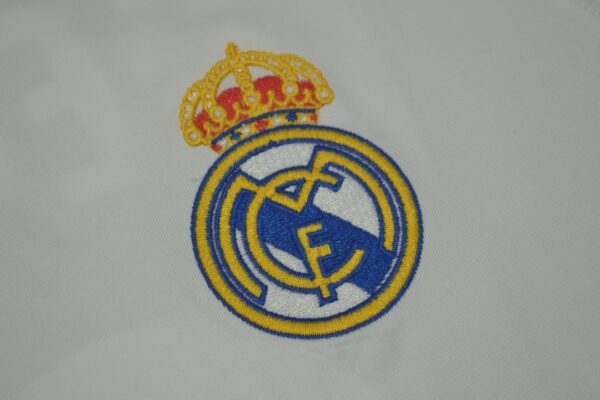 Real Madrid Local / Fan version / Manga Larga / Retro 05-06 - Imagen 4