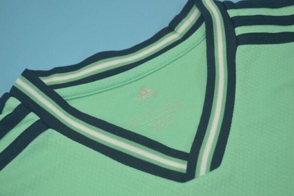 Real Madrid Tercera equipacion / Fan version / Retro 19-20 - Imagen 3