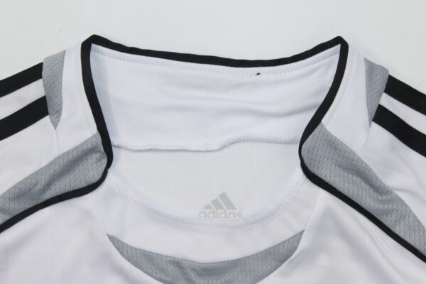 Real Madrid Local / Kid version / Fan version / Retro 06-07 - Imagen 3