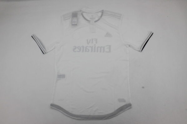 Real Madrid Local / Player version / Retro 18-19 - Imagen 4