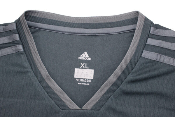 Real Madrid Visitante / Fan version / Retro 18-19 - Imagen 3