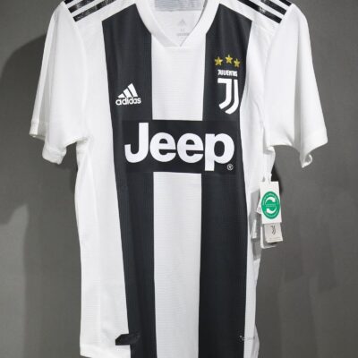 Juventus FC Local / Player version / Retro 18-19