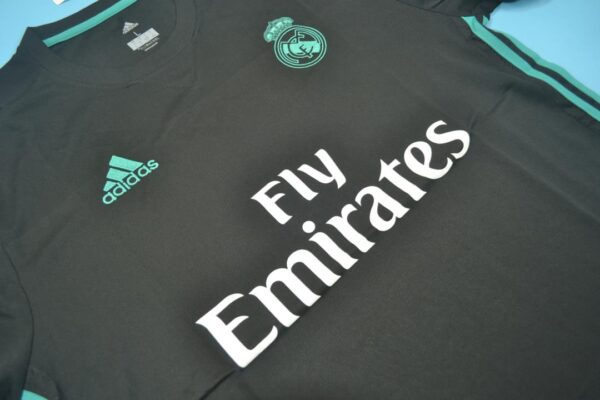 Real Madrid Visitante / Fan version / Retro 17-18 - Imagen 2
