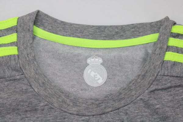 Real Madrid Visitante / Fan version / Retro 15-16 - Imagen 3