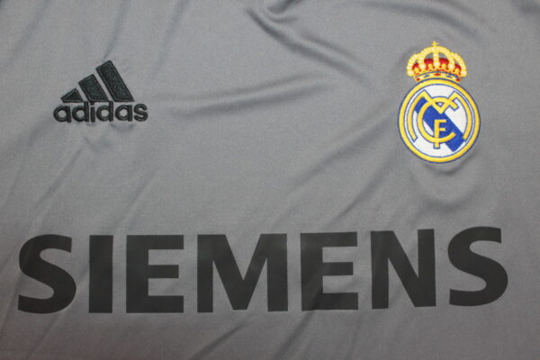 Real Madrid Tercera equipacion / Fan version / Retro 05-06 - Imagen 3